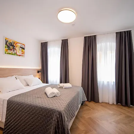 Lu Heritage & Palace Penzion