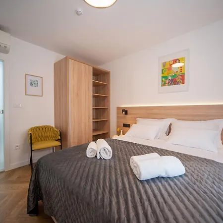 Lu Heritage & Palace Penzion