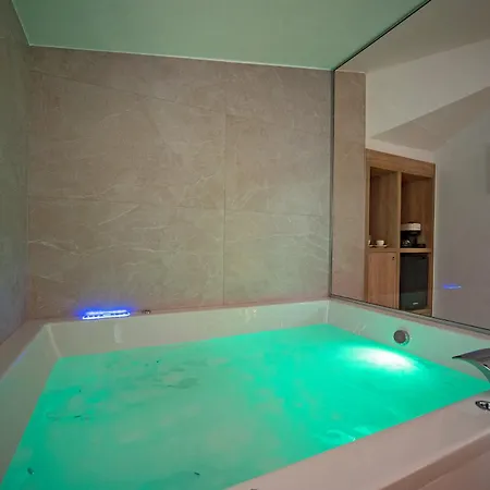 Penzion Lu Heritage & Palace 4*