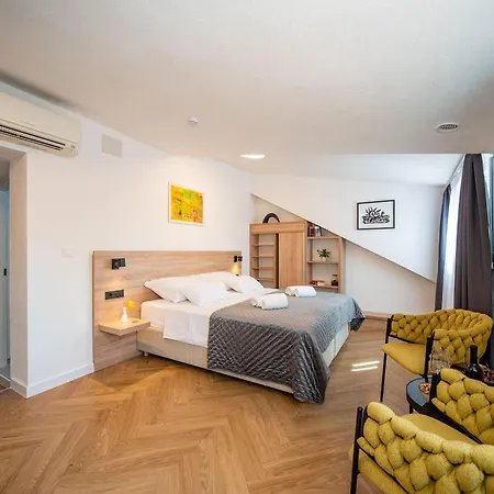 Lu Heritage & Palace Penzion