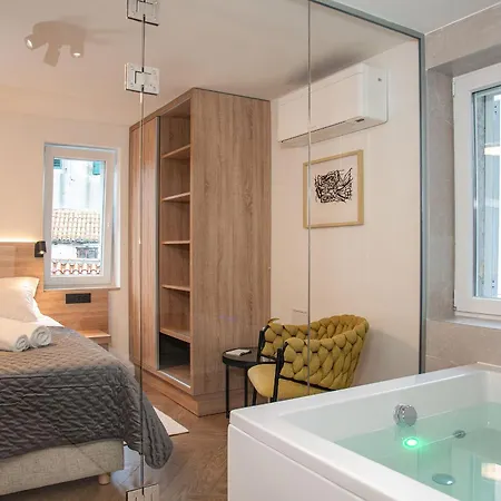 Penzion Lu Heritage & Palace