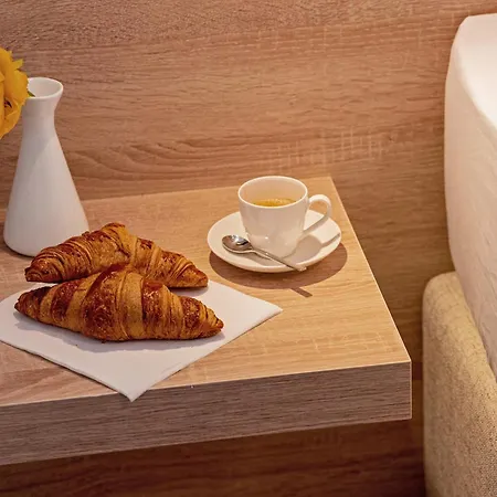 Lu Heritage & Palace 4* Сплит