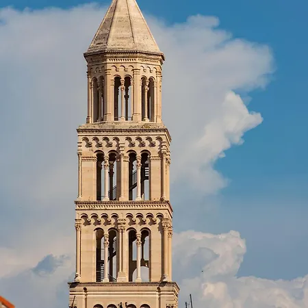 Lu Heritage & Palace Сплит