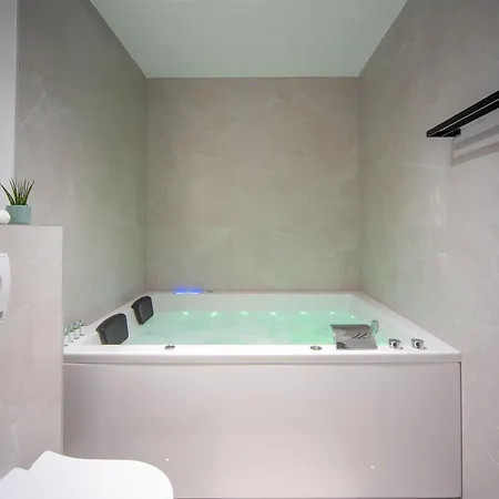 Lu Heritage & Palace Гостевой дом Сплит