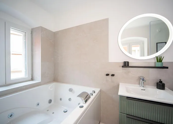 Πανσιόν Lu Heritage & Palace Σπλιτ