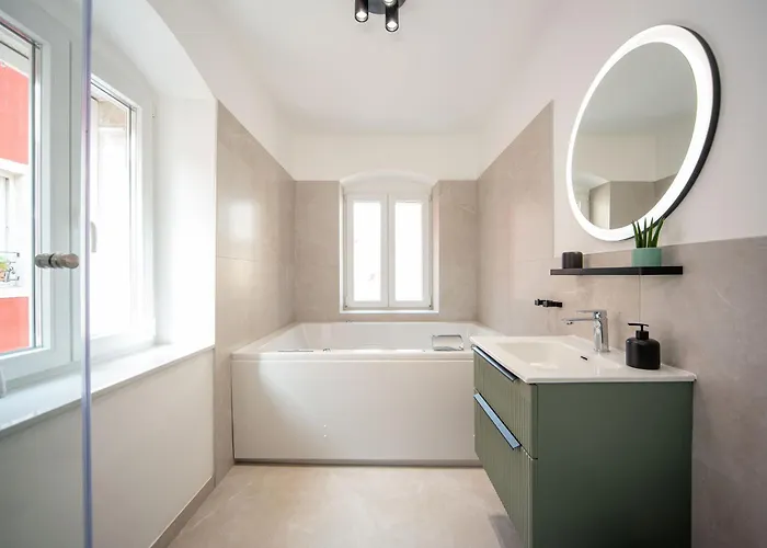 Πανσιόν Lu Heritage & Palace 4*