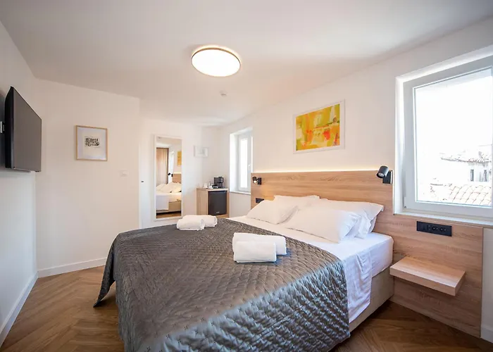 Lu Heritage & Palace Πανσιόν 4*