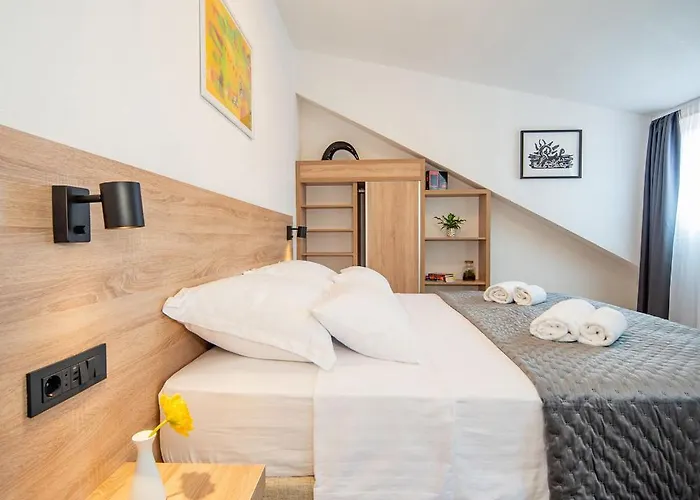 Πανσιόν Lu Heritage & Palace Σπλιτ