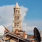 Lu Heritage & Palace Σπλιτ